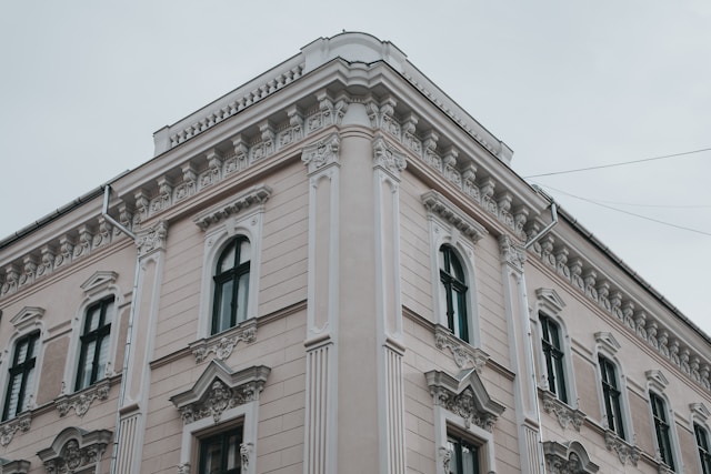 YALI BASKI